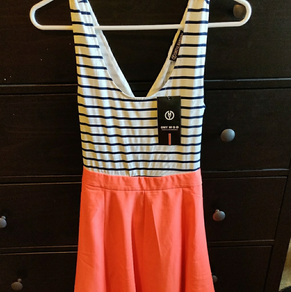 New dress, never worn